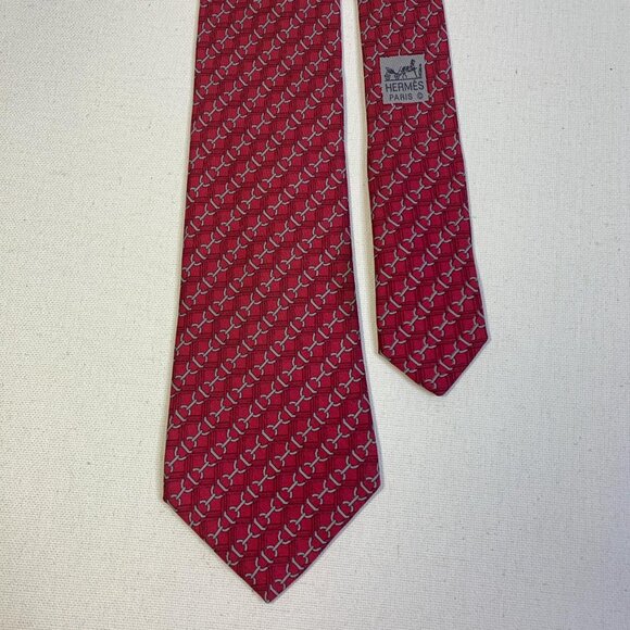 HERMÈS 100% Silk Ties for Men for sale | eBay Hermès Timeless Vintage Silk Tie - Deep Red Geometric Pattern for Men’s Formal S